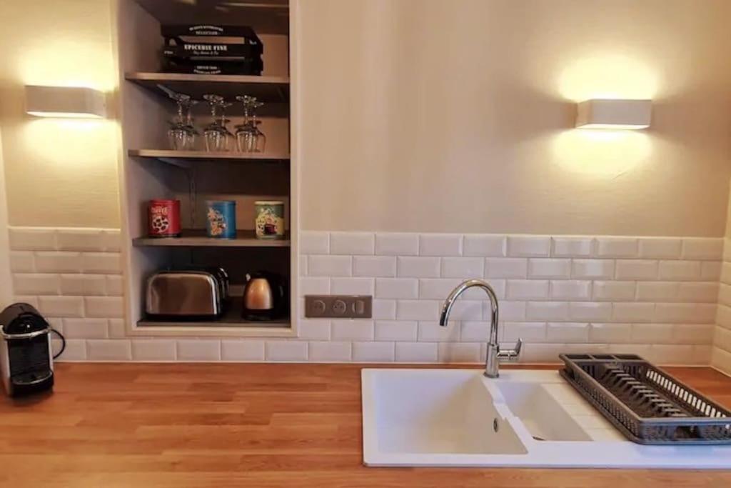 Le 56 Faubourg - Proche Centre - Parking Gratuit Apartment Beaune  Exterior photo