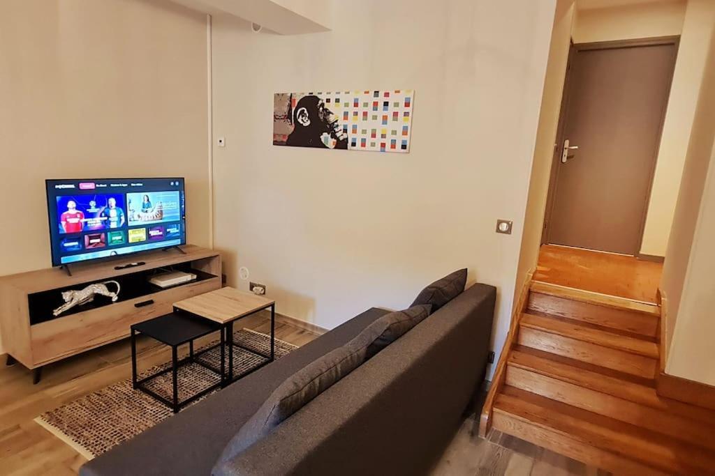 Le 56 Faubourg - Proche Centre - Parking Gratuit Apartment Beaune  Exterior photo