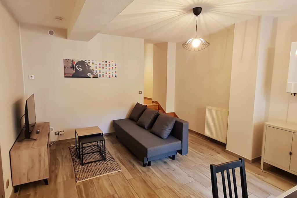 Le 56 Faubourg - Proche Centre - Parking Gratuit Apartment Beaune  Exterior photo